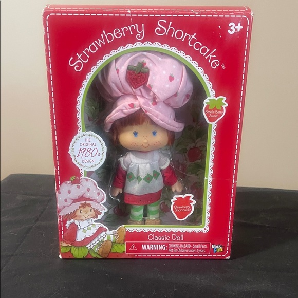 Strawberry Shortcake Other - New Strawberry Shortcake Doll 2021